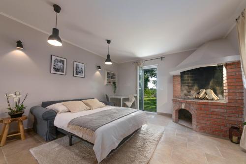 Фотография гостевого дома QUERCUS apartments, secluded and next to the bike trail