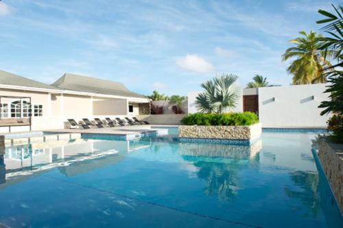 Фотография гостиницы Trupial Hotel & Casino