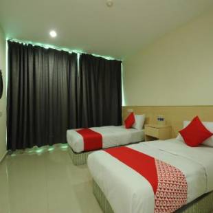 Фотографии гостиницы 
            OYO 1055 Batu Caves Star Hotel