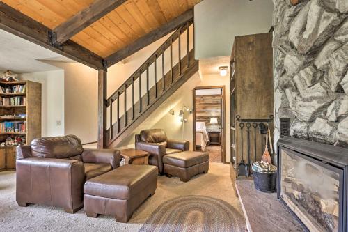 Фотография гостевого дома Rustic Cabin with Fireplace, 2 Mi to Grand Lake