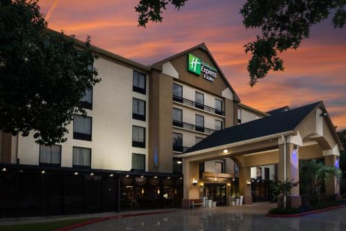 Фотографии гостиницы
Comfort Inn & Suites Houston I-10 West Energy Corridor