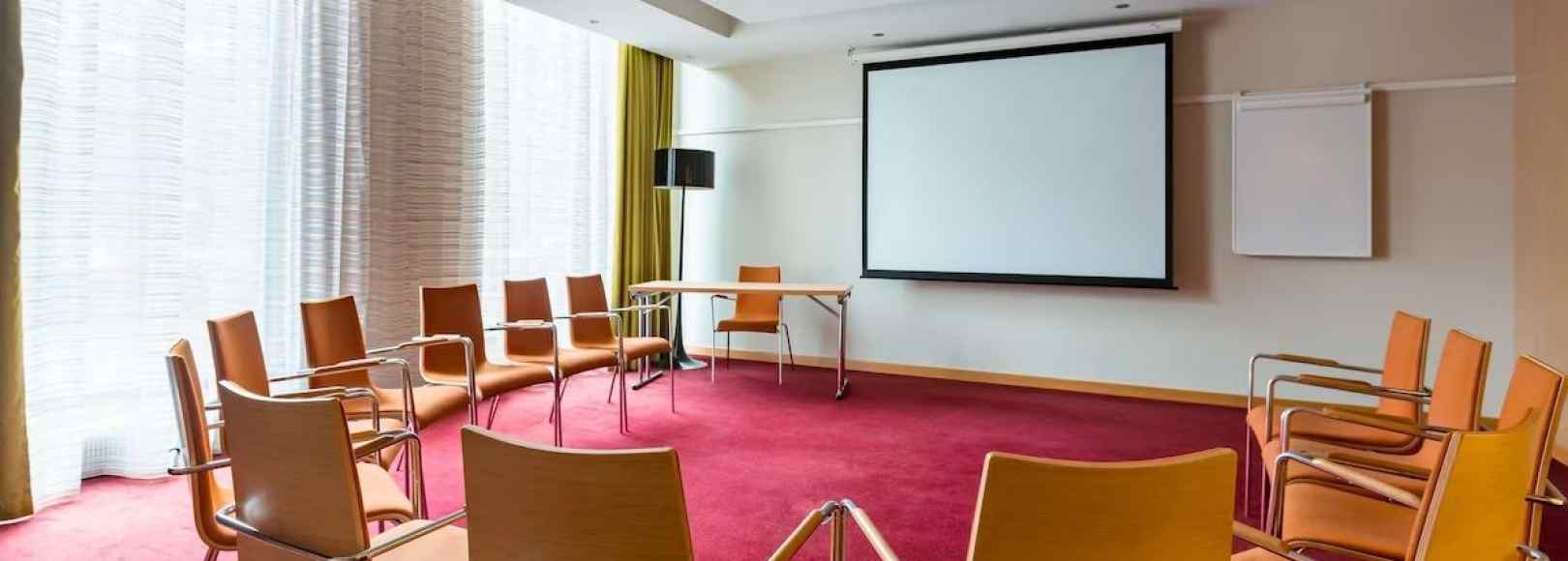 Фотография конференц-зала Конференц-зал 7