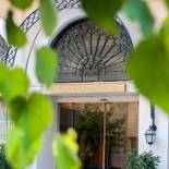 Фотография гостиницы Athens Atrium Hotel & Jacuzzi Suites