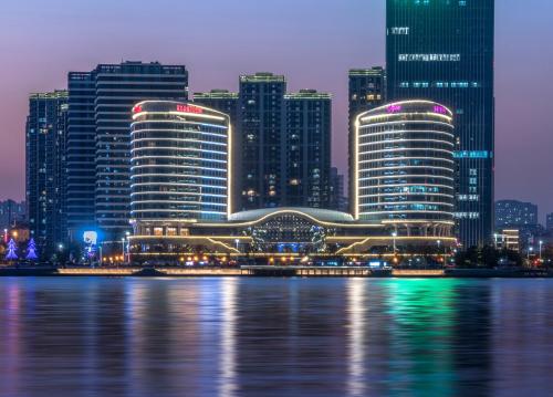 Фотография гостиницы Qingdao Sheraton Huangdao Hotel