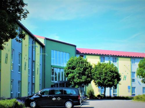 Фотография гостиницы Highway Hotel