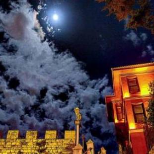 Фотографии гостиницы
Kitapevi Hotel