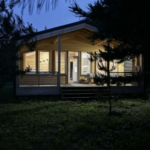 Фотография Коттеджа Частный дом Дом на опушке леса