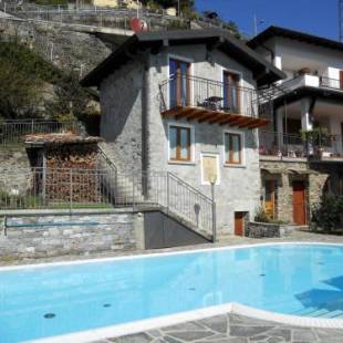 Фотографии гостевого дома
Modern Holiday Home with Swimming Pool in Gravedona