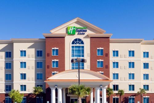 Фотография гостиницы Holiday Inn Express Hotel & Suites Columbia-Fort Jackson, an IHG Hotel