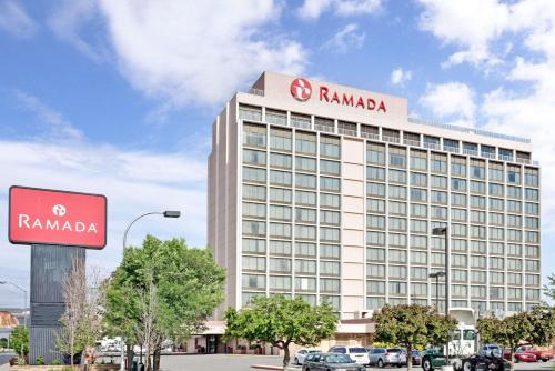 Фотографии гостиницы
Ramada by Wyndham Reno Hotel & Casino