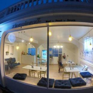 Фотографии хостела
Zleepinezz Hostel