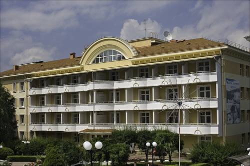 Фотография санатория AZIMUT Здоровье Долина Нарзанов Кисловодск