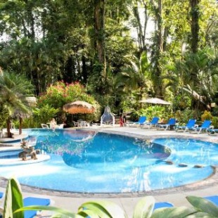 Фотография гостиницы Cariblue Beach and Jungle Resort