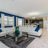 Фотография гостевого дома Elegant Little Lyon w Free Water Park Sleep 19 Guest Next Disney