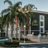 Фотография гостиницы La Quinta by Wyndham Plantation at SW 6th St