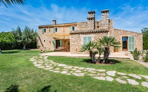 Фотография гостевого дома Es Quartó