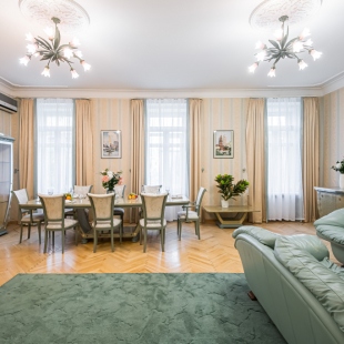 Фотография квартиры Апартаменты GM Просторная Трехкомнатная на Арбате