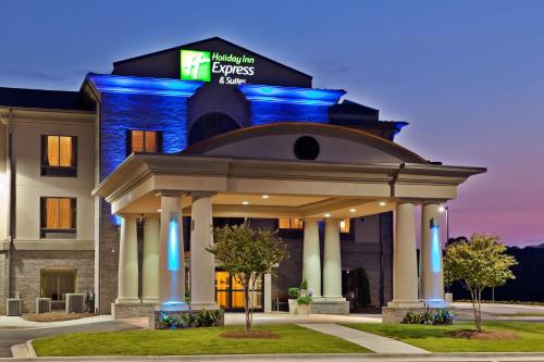 Фотография гостиницы Holiday Inn Express Hotel & Suites Opelika Auburn, an IHG Hotel