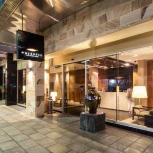 Фотографии гостиницы
Majestic Roof Garden Hotel