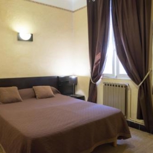 Фотография гостиницы Hôtel Jaures