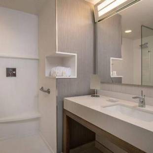 Фотографии гостиницы
Courtyard by Marriott New York Queens/Fresh Meadows