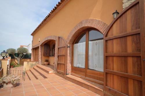 Фотографии гостевого дома 
            Casa con piscina y jardin 2km del mar.Teixidor