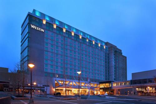 Фотографии гостиницы 
            The Westin Boston Seaport District