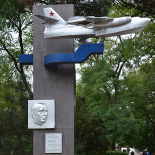 Фотография Памятник А.С. Корытину