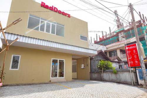 Фотография гостевого дома RedDoorz Syariah near Suncity Mall Sidoarjo