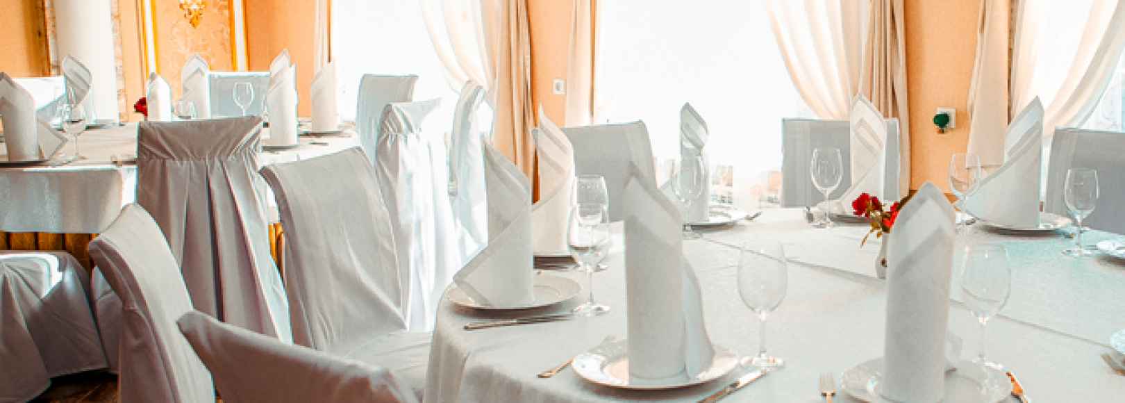 Фотография банкетного зала Золотой зал