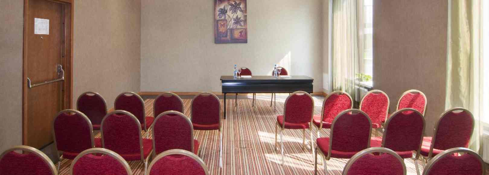 Фотография конференц-зала Ледум