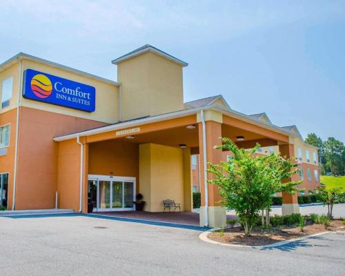 Фотография гостиницы Comfort Inn & Suites Crestview