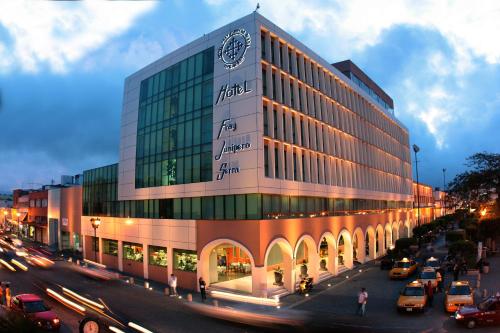 Фотография гостиницы Hotel Fray Junipero Serra