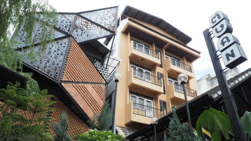 Фотография гостиницы Muan Hotel
