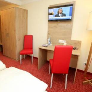 Фотографии гостиницы
Hotel Hirsch