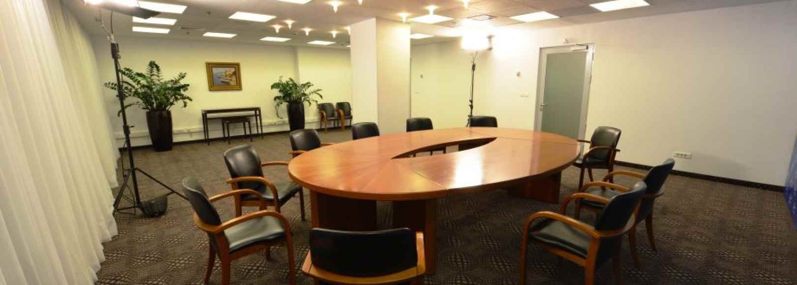 Фотография конференц-зала В на 60 человек