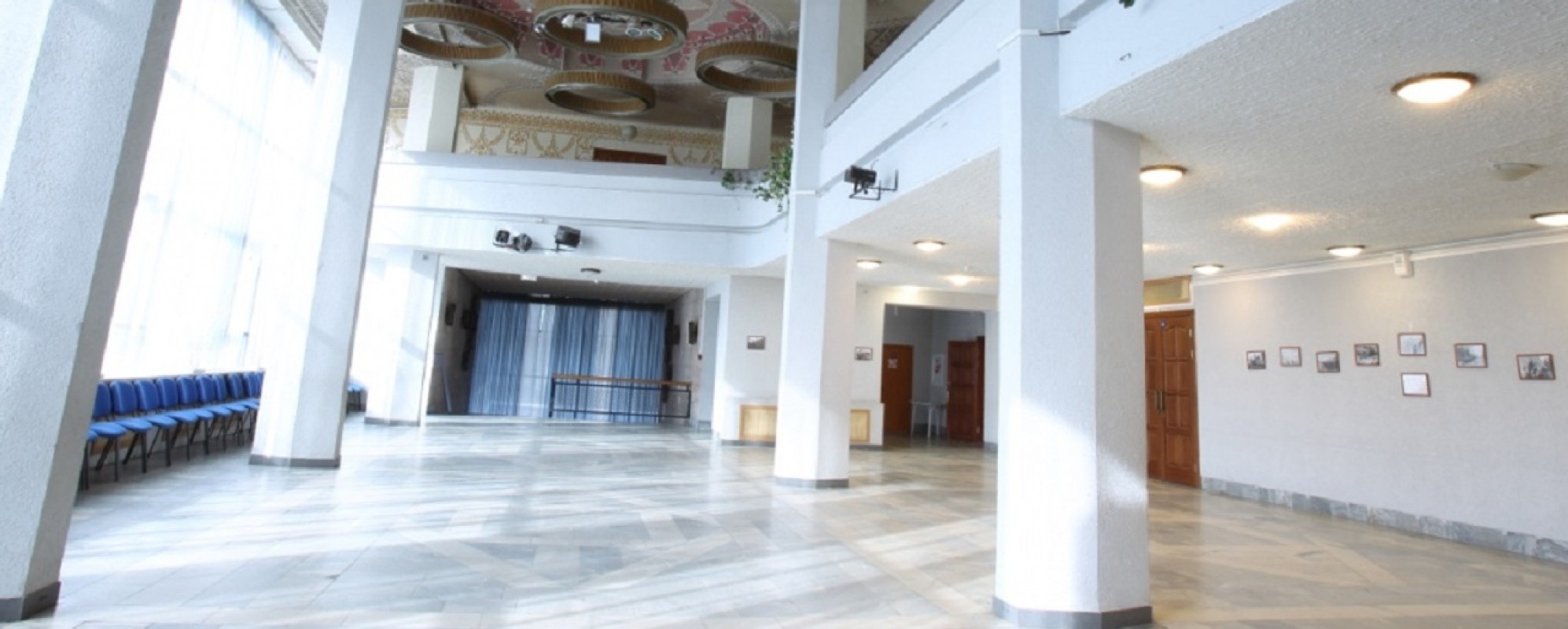 Фотографии концертного зала Мраморный зал ДК Железнодорожник