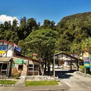 Фотографии хостела 
            Chateau Backpackers & Motels