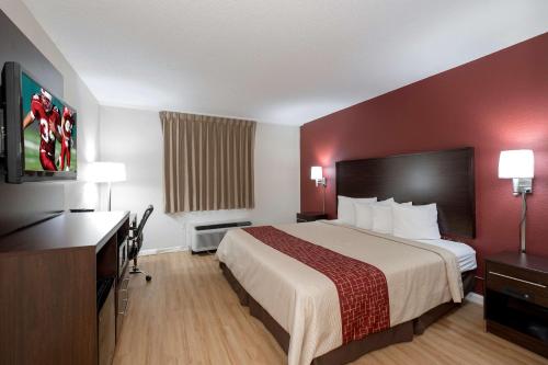 Фотография мини отеля Red Roof Inn Knoxville Central – Papermill Road