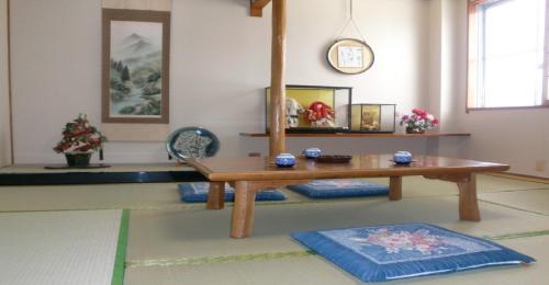 Фотография гостиницы Ryokan Suzukisou-8 tatami mats room No bath and toilet- Vacation STAY 17864