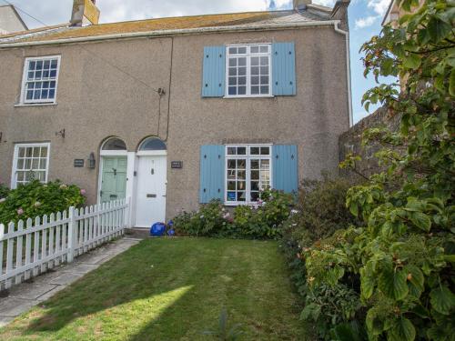 Фотография гостевого дома Brock Cottage