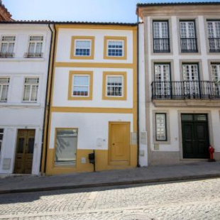 Фотография гостевого дома Secret Garden Suites in Bragança