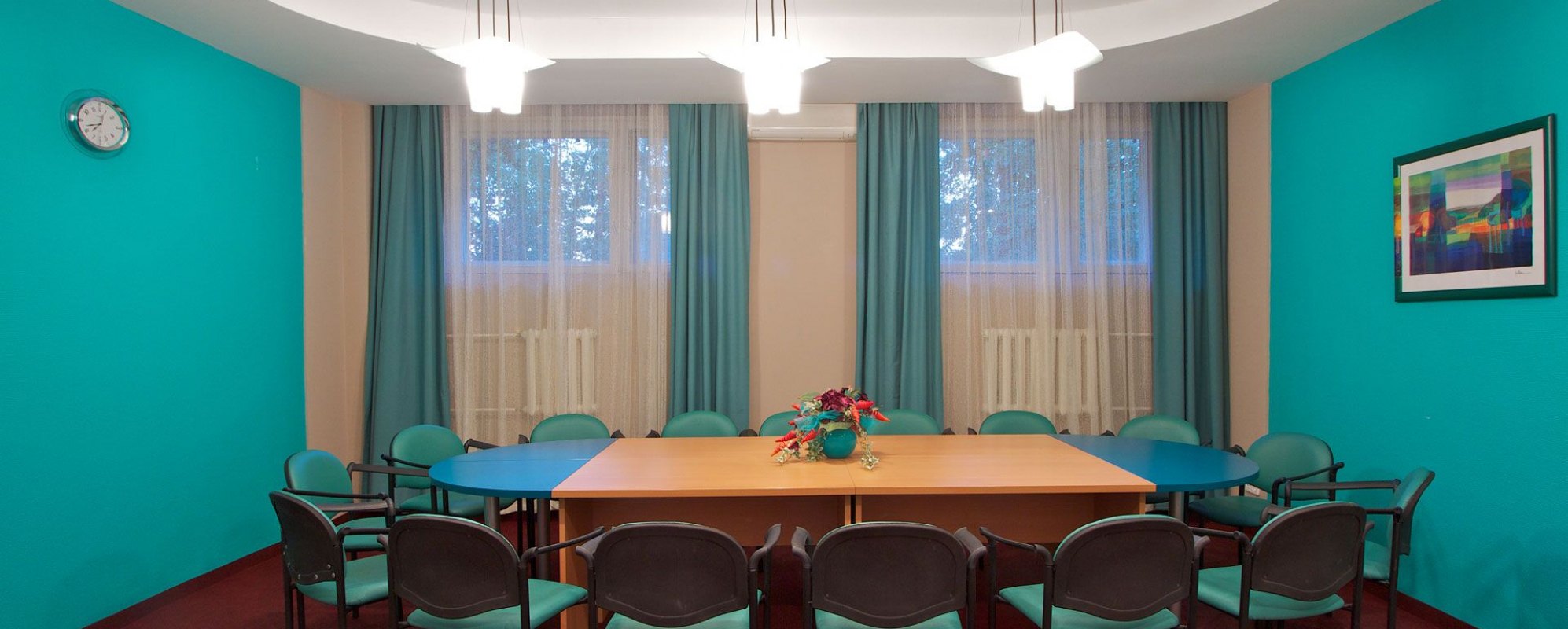 Фотографии комнаты для переговоров Волга