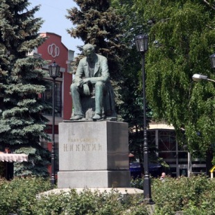 Фотография памятника Памятник поэту И.С. Никитину
