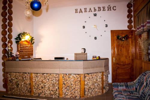 Фотографии гостиницы 
            Edelweiss Carpathians Migovo