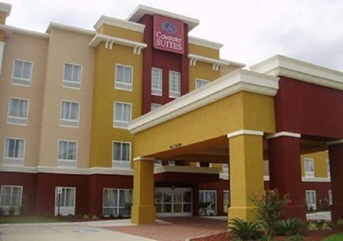 Фотография гостиницы Comfort Suites near Tanger Outlet Mall