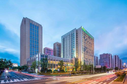 Фотографии гостиницы
Holiday Inn Chongqing University Town, an IHG Hotel