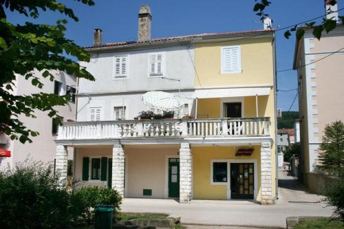 Фотография гостевого дома Apartments by the sea Punat, Krk - 5564