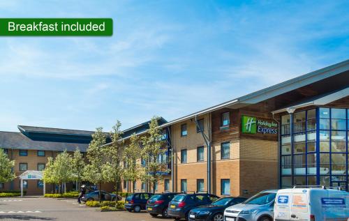 Фотография гостиницы Holiday Inn Express Milton Keynes, an IHG Hotel