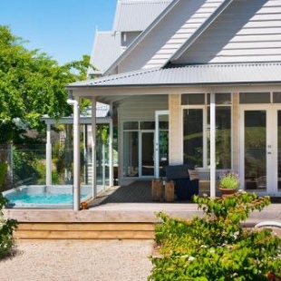 Фотография гостевого дома Sades Daylesford